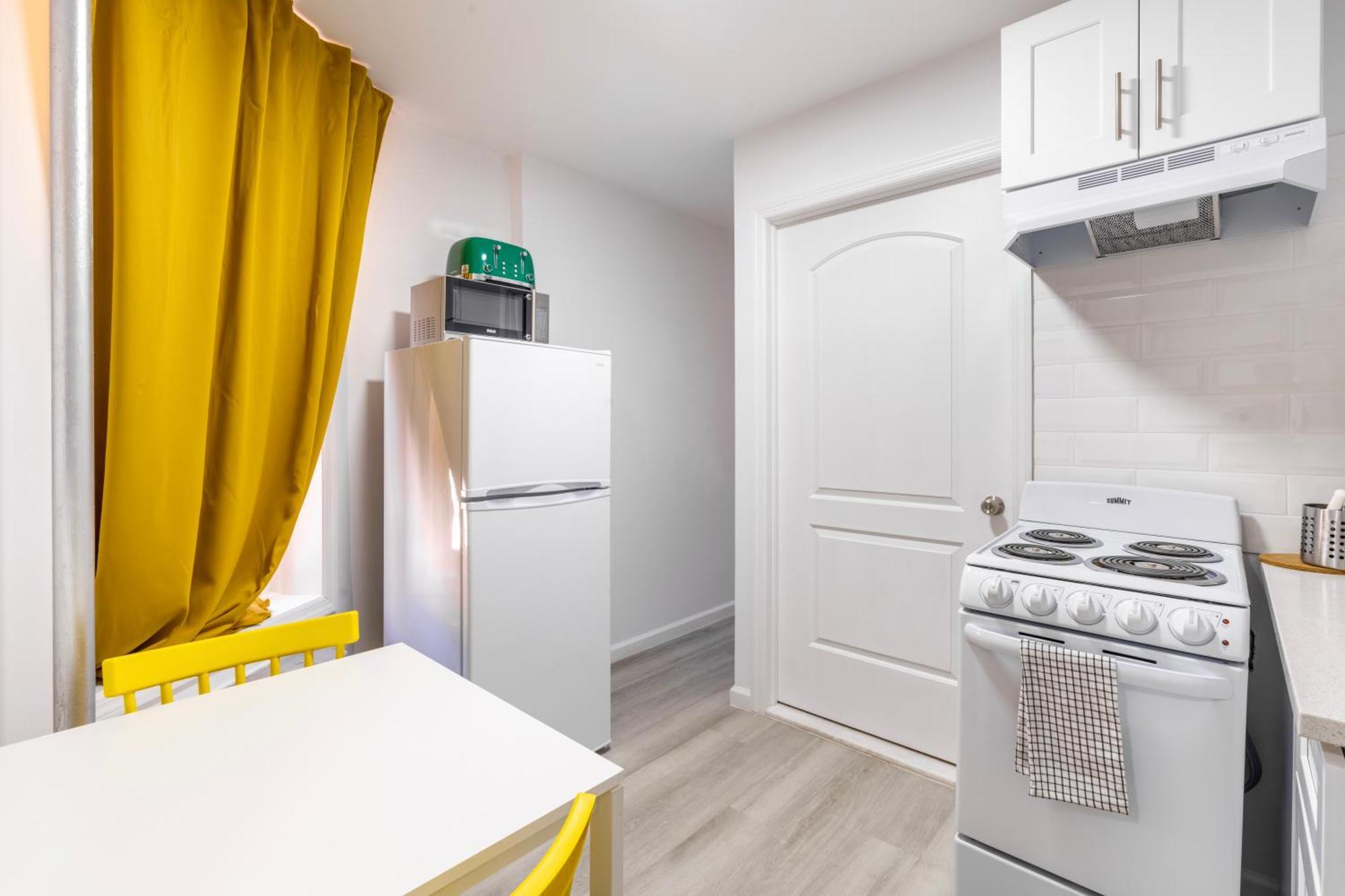 Homelike Suites In The Heart Of China Town Нью-Йорк Экстерьер фото